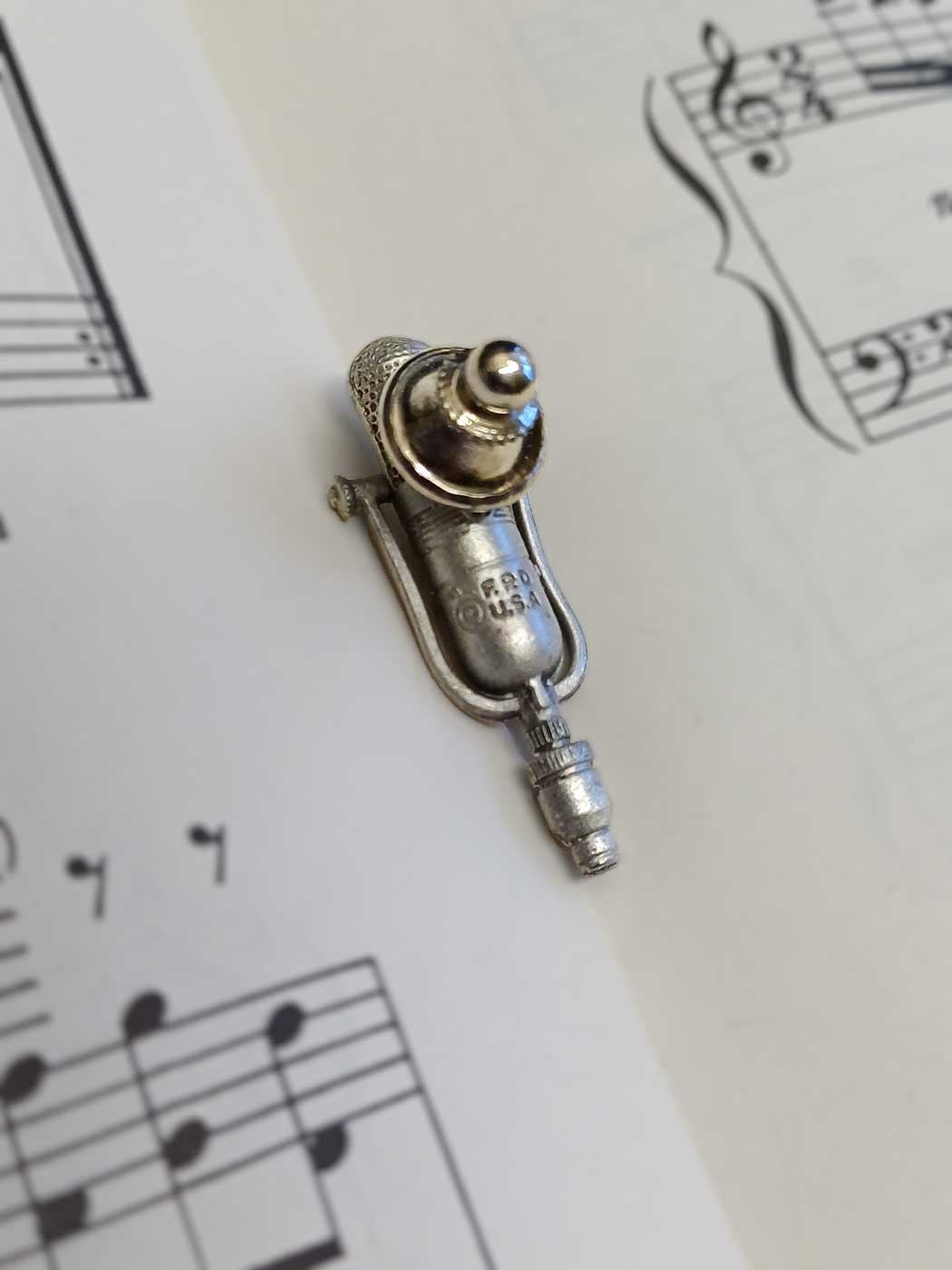 Pin Studio Mikrofon Silver