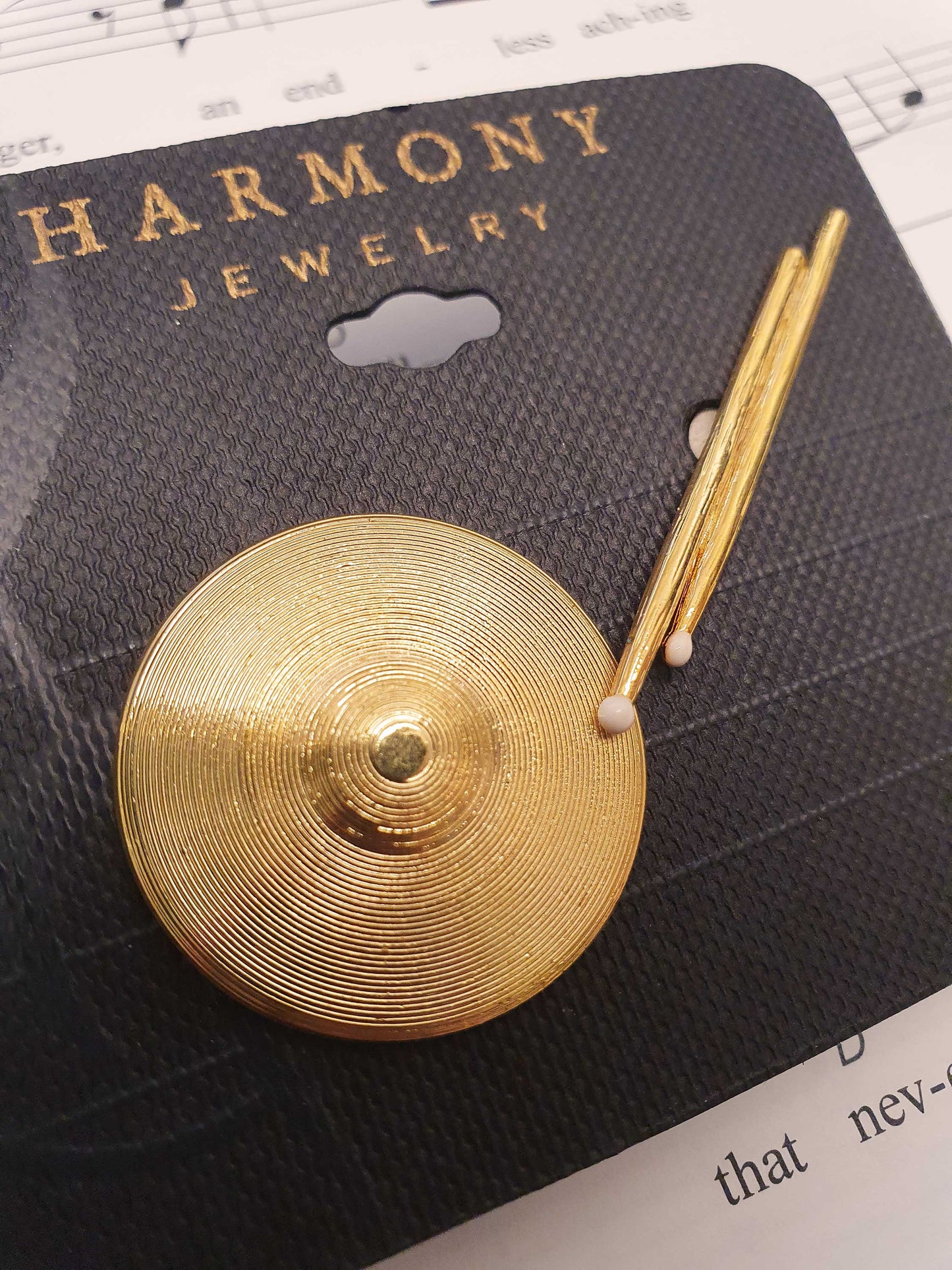 Pins Cymbal & Trumpinnar