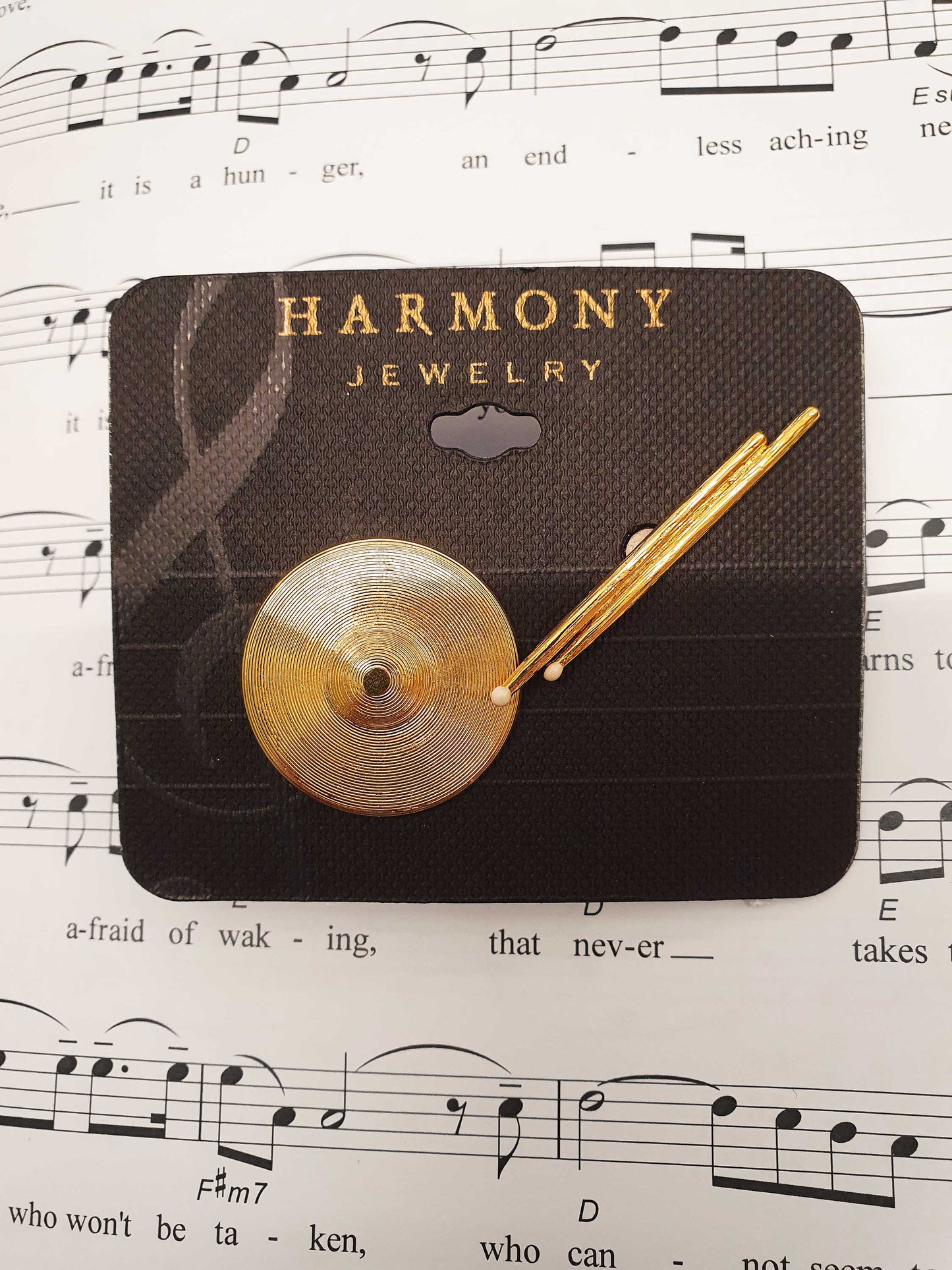 Pins Cymbal & Trumpinnar