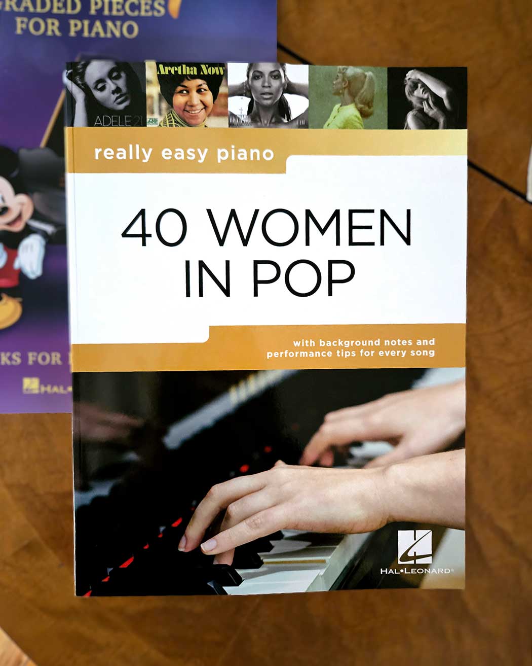 40 Women in Pop (Really Easy Piano)