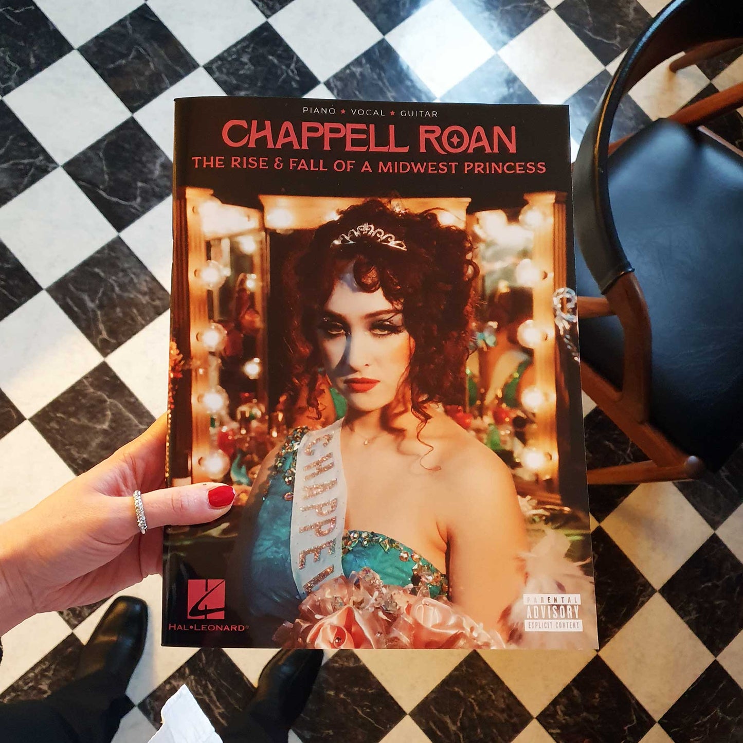 Chappell Roan: The Rise & Fall of a Midwest Princess (PVG)