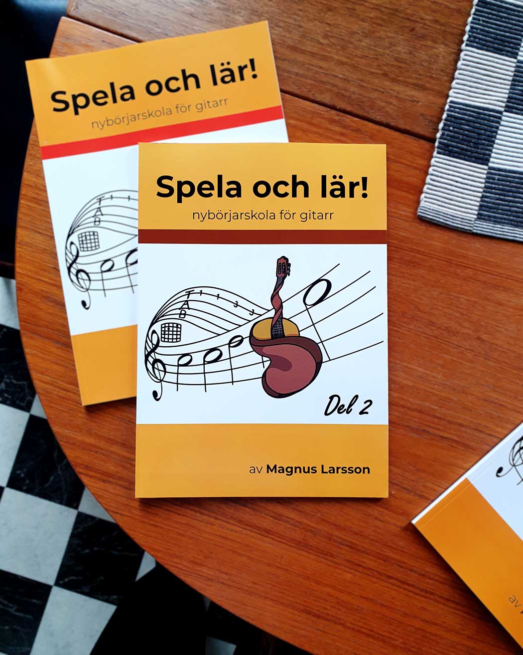 Spela och lär! nybörjarskola för gitarr Del 2