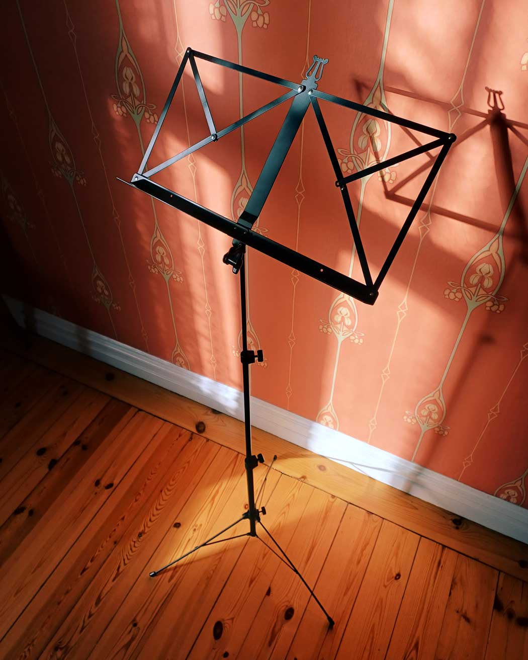 Notställ svart med väska