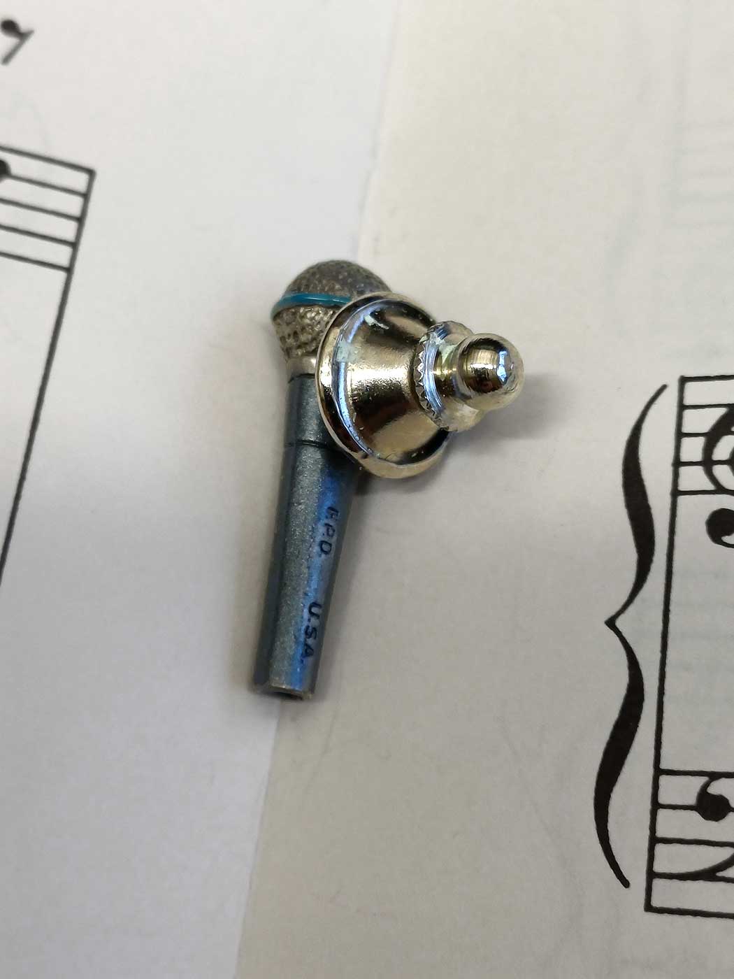 Pin Mikrofon Blå Metallic